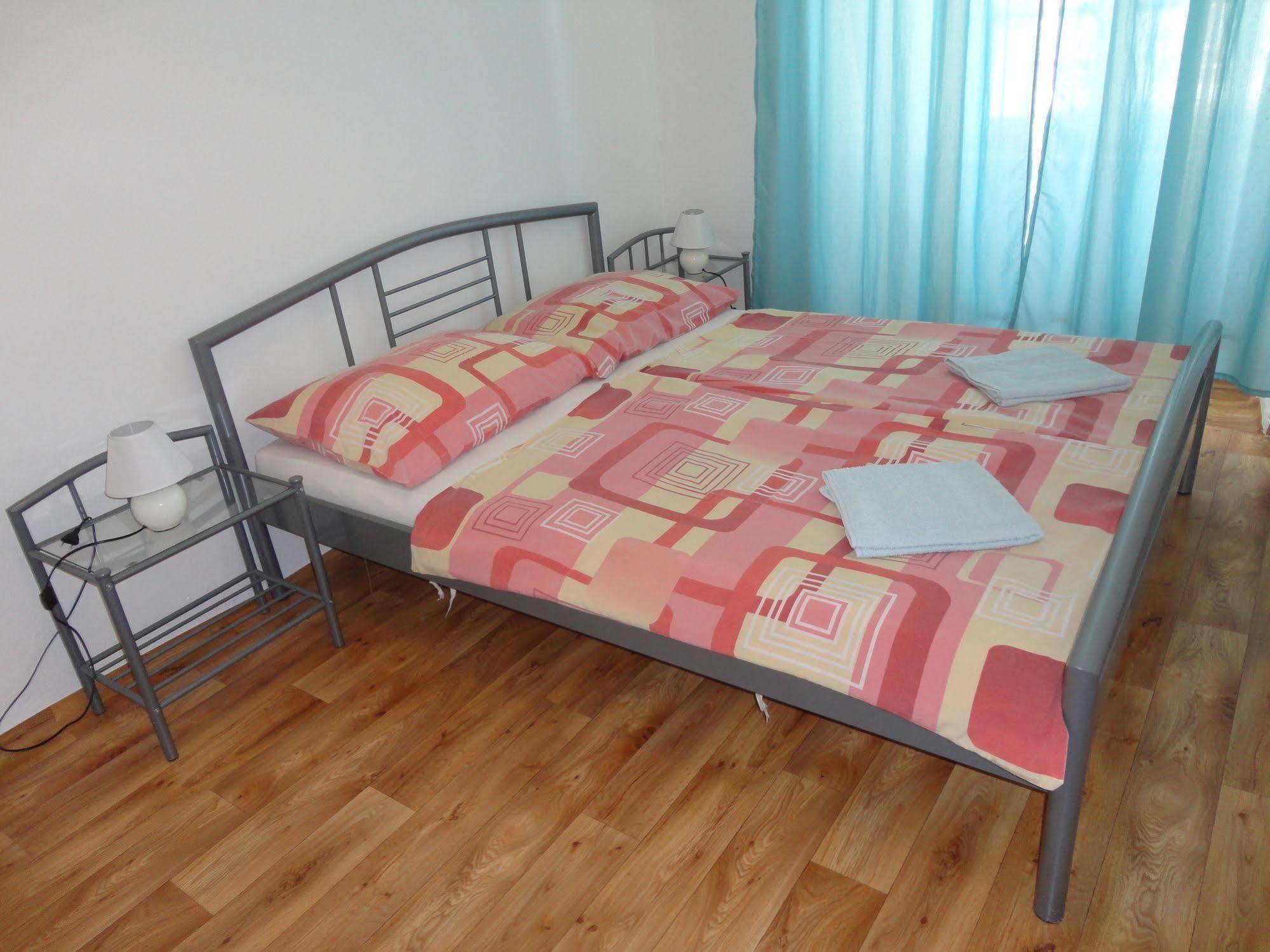 Penzion Tara 2*